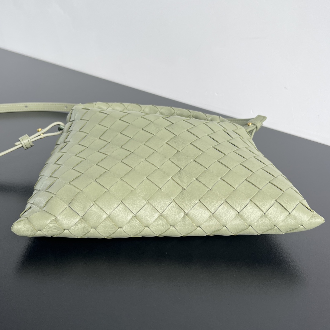 Mini Hop Intrecciato Leather Shoulder Bag Bean Green